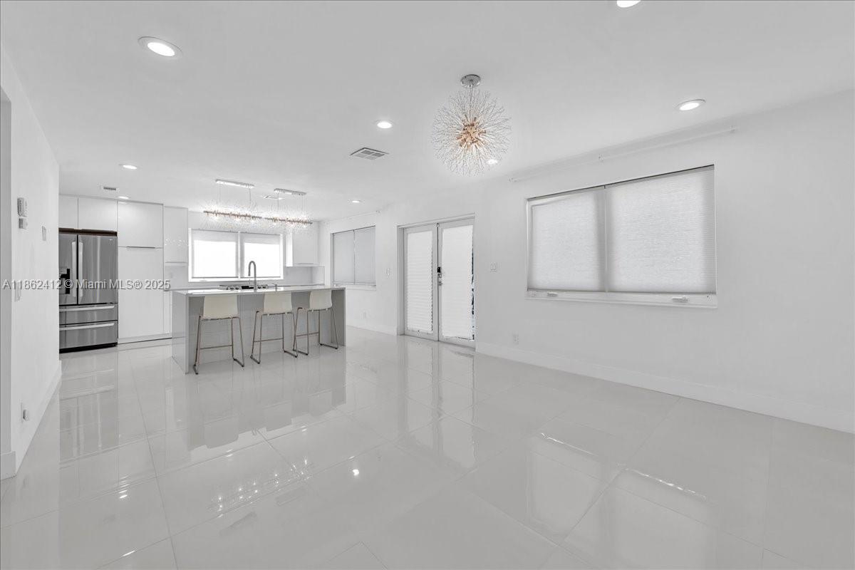 HOLLYWOOD CENTRAL BEACH - Residential Lease