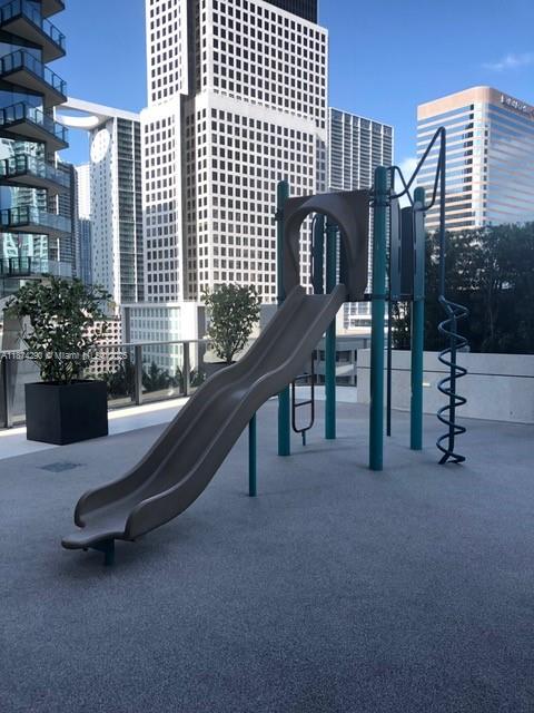 801 SMA RESIDENCES CONDO - Residential