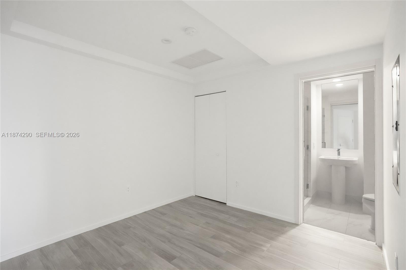 801 SMA RESIDENCES CONDO - Residential