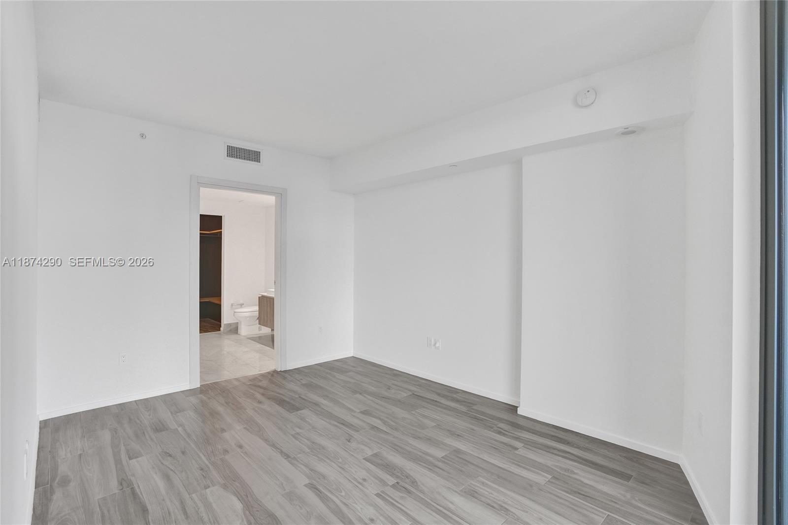 801 SMA RESIDENCES CONDO - Residential