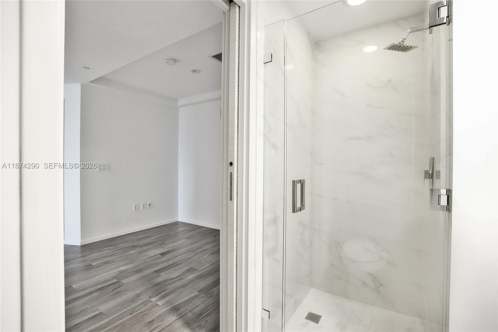 801 SMA RESIDENCES CONDO - Residential