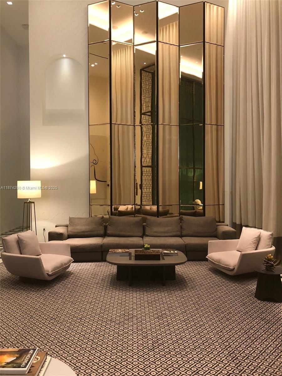 801 SMA RESIDENCES CONDO - Residential