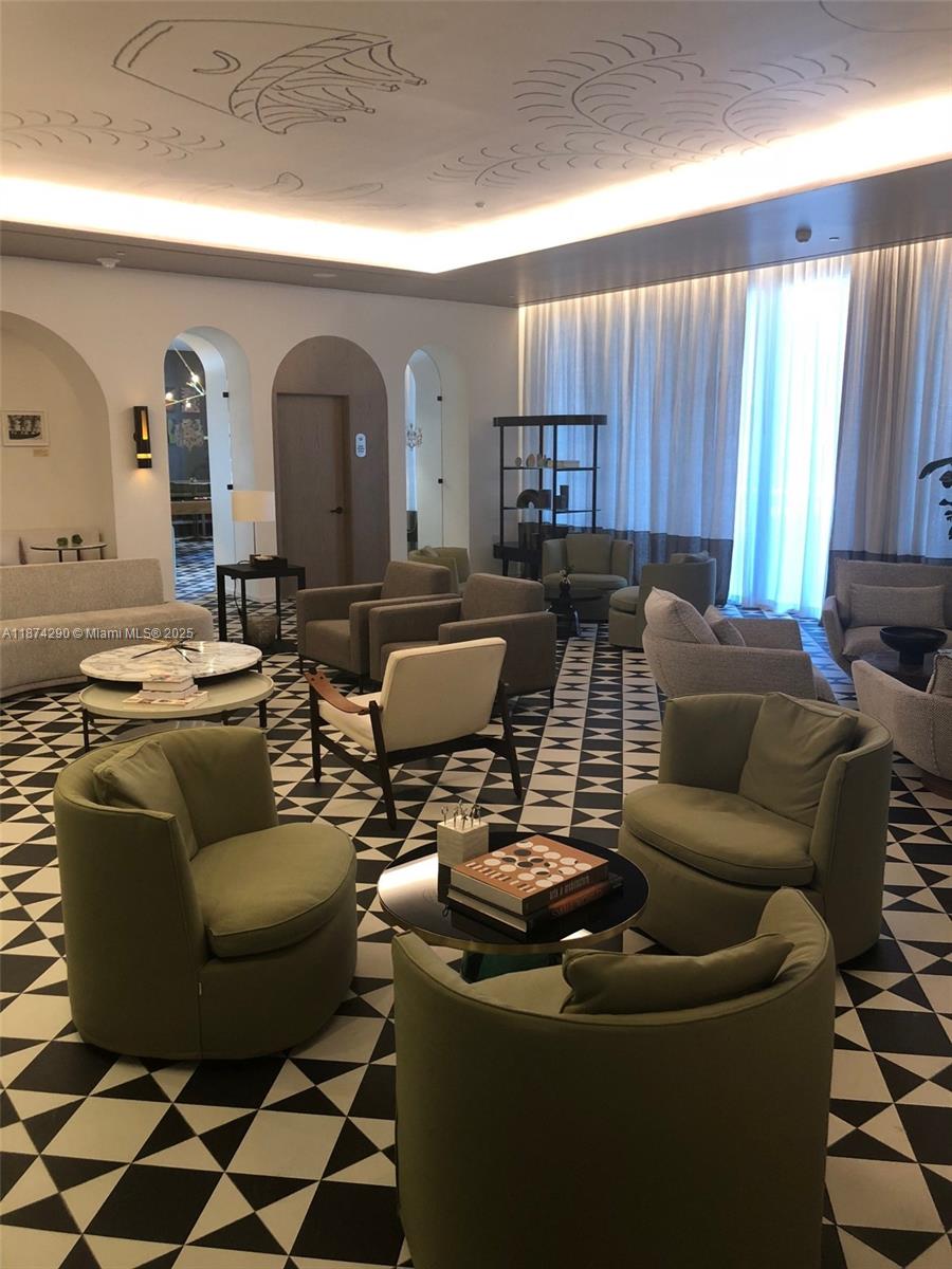 801 SMA RESIDENCES CONDO - Residential