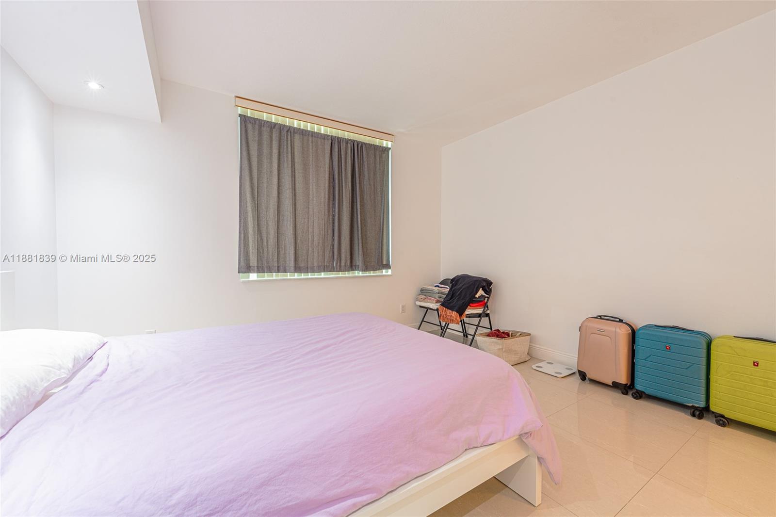 ONE MIAMI EAST CONDO - Residential Lease