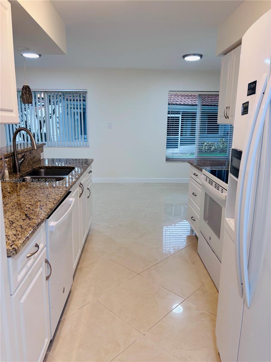 PARC COURT CONDO - Residential