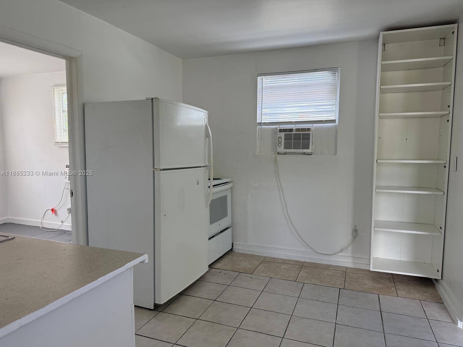 NORTH PALM BCH 2 - Residential Lease