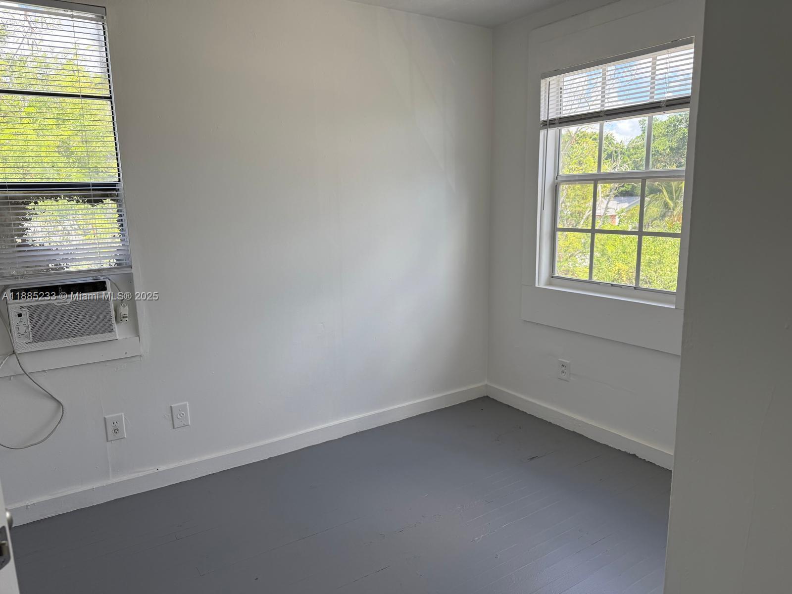 NORTH PALM BCH 2 - Residential Lease