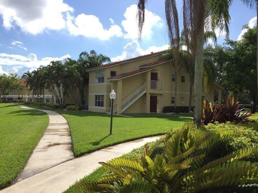 Beautiful 2 bedroom, 1 bathroom condo in Isles at Lago Mar. Spacious living/dining area. Washer/Dryer in unit. Amenities include 2 resort-style pools, 24-hour exercise facility. 2 full-sized lighted tennis courts, 2 racquetball courts, close to Sawgrass Mills Mall shopping & restaurants. Lake view!

The owner is replacing the carpet with Laminate floor, and getting the unit painted.!!!