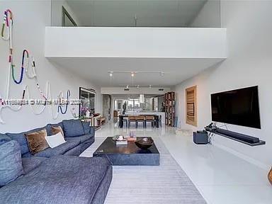 400 SUNNY ISLES CONDO WES - Residential Lease