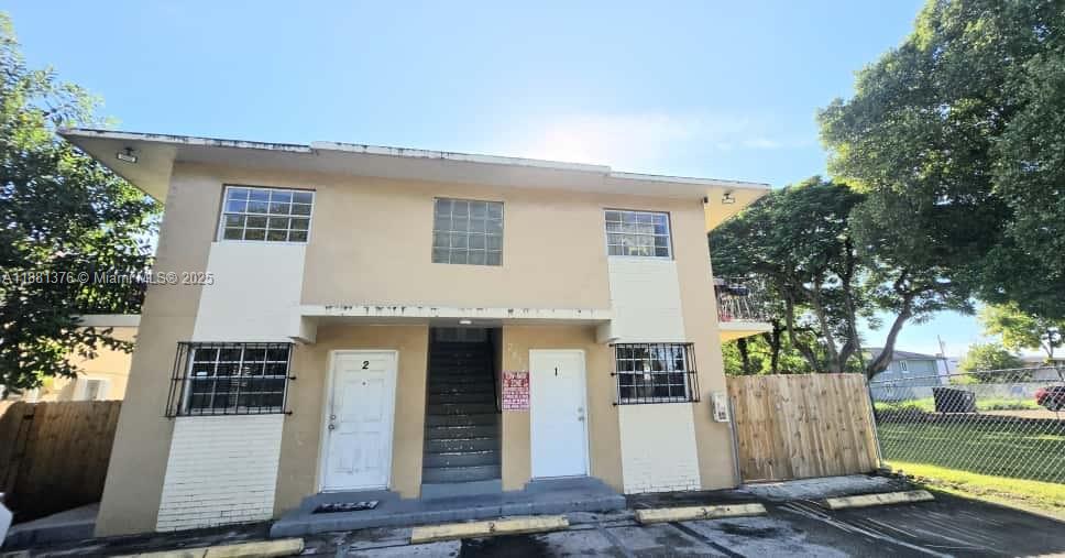 FOURPLEX!! 40/50-year re-certification completed. Remodeled bathrooms in all units except #4. Laminate floors throughout. Roof recoated on 04/11/2025. Three brand-new A/C units. Renovated fence. Four rear storage spaces for tenants. Ground floor units with direct patio access. Located in Allapattah, offering a solid CAP rate of approximately 6.5%. Excellent opportunity for investors seeking stable income and long-term growth potential.