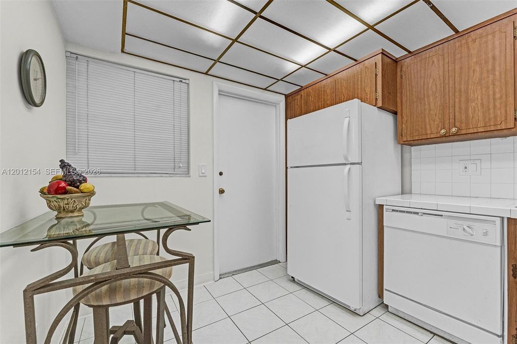 Photo of 330 SE 2nd St #103G, Hallandale Beach, FL 33009 (MLS # A12012154)