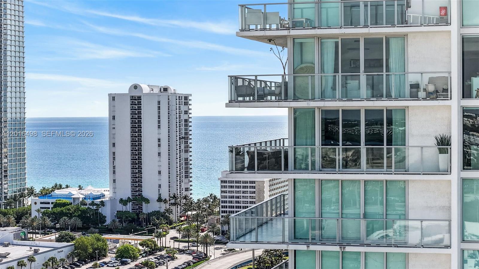 PARQUE TOWERS CONDO - Residential