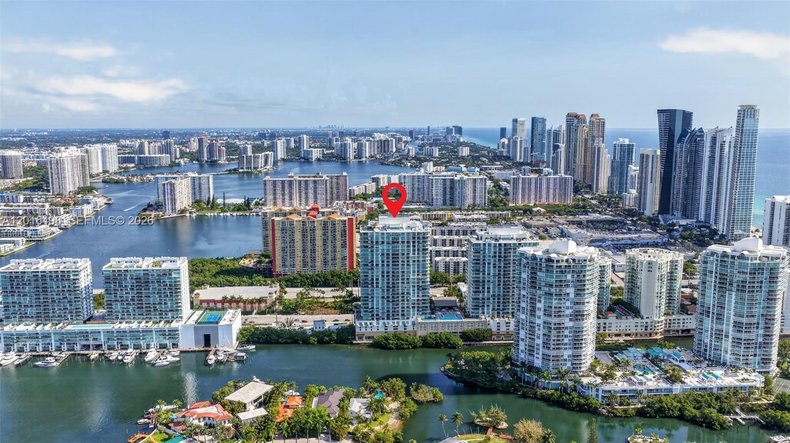 PARQUE TOWERS CONDO - Residential