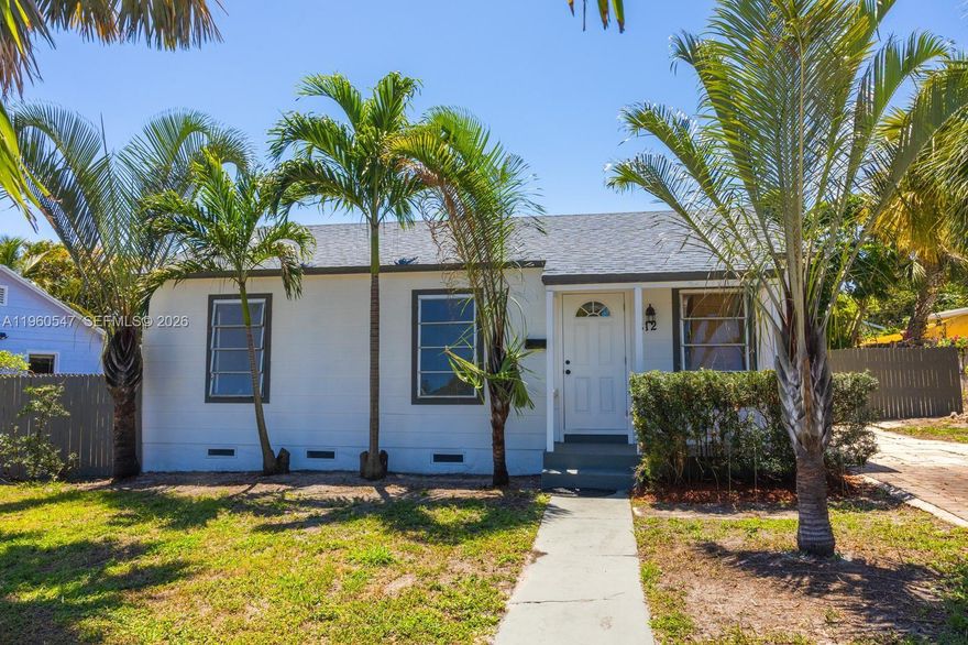 Beautifully renovated single-family home located in the charming and historic Northwood neighborhood of West
Palm Beach. This turn-key property is packed with upgrades and offers everything you need to move in and start
living comfortably today! 3 bedrooms | 2 fully renovated bathrooms Brand-new roof (2025) New A/C unit Modern
kitchen with sleek cabinetry and updated appliances Stylish flooring, lighting, and fresh paint throughout Generous
6,463 sq ft lot – ideal for entertaining, gardening, or future expansion No HOA – bring your boat, RV, or Airbnb
vision! Minutes from Downtown WPB, the Intracoastal, Palm Beach Island, and the beach Whether you're a firsttime homebuyer, investor, or someone looking to enjoy all that West Palm Beach has to offer.