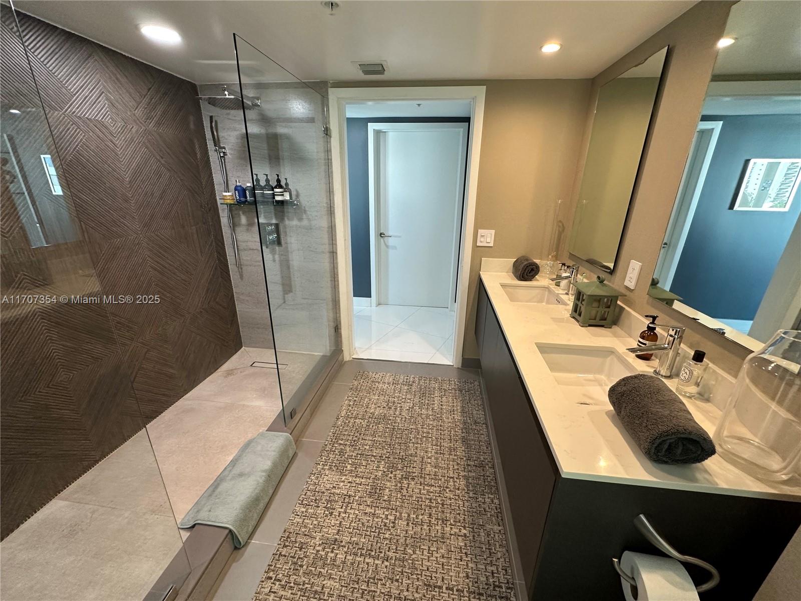 AMD PL OF 2ND OCEAN FRONT - Residential Lease