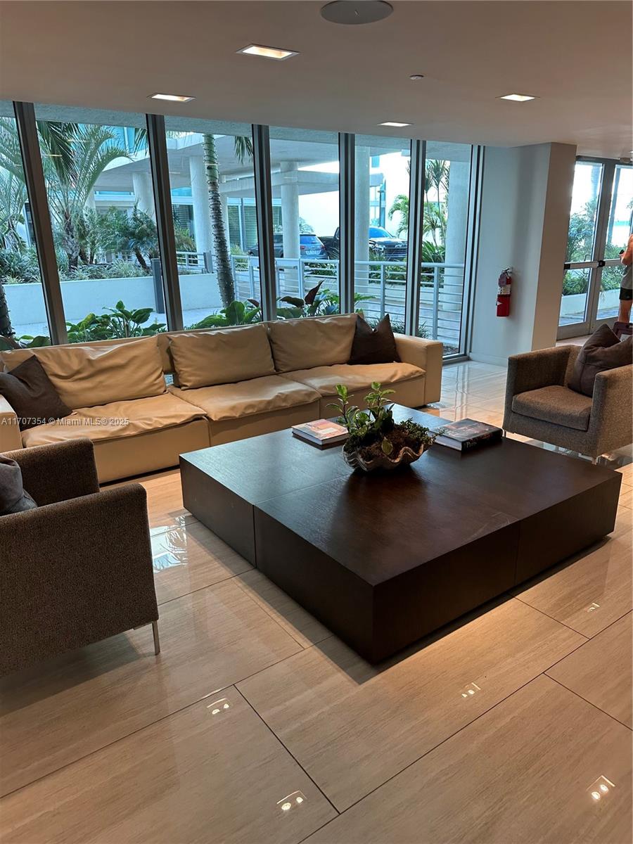 AMD PL OF 2ND OCEAN FRONT - Residential Lease