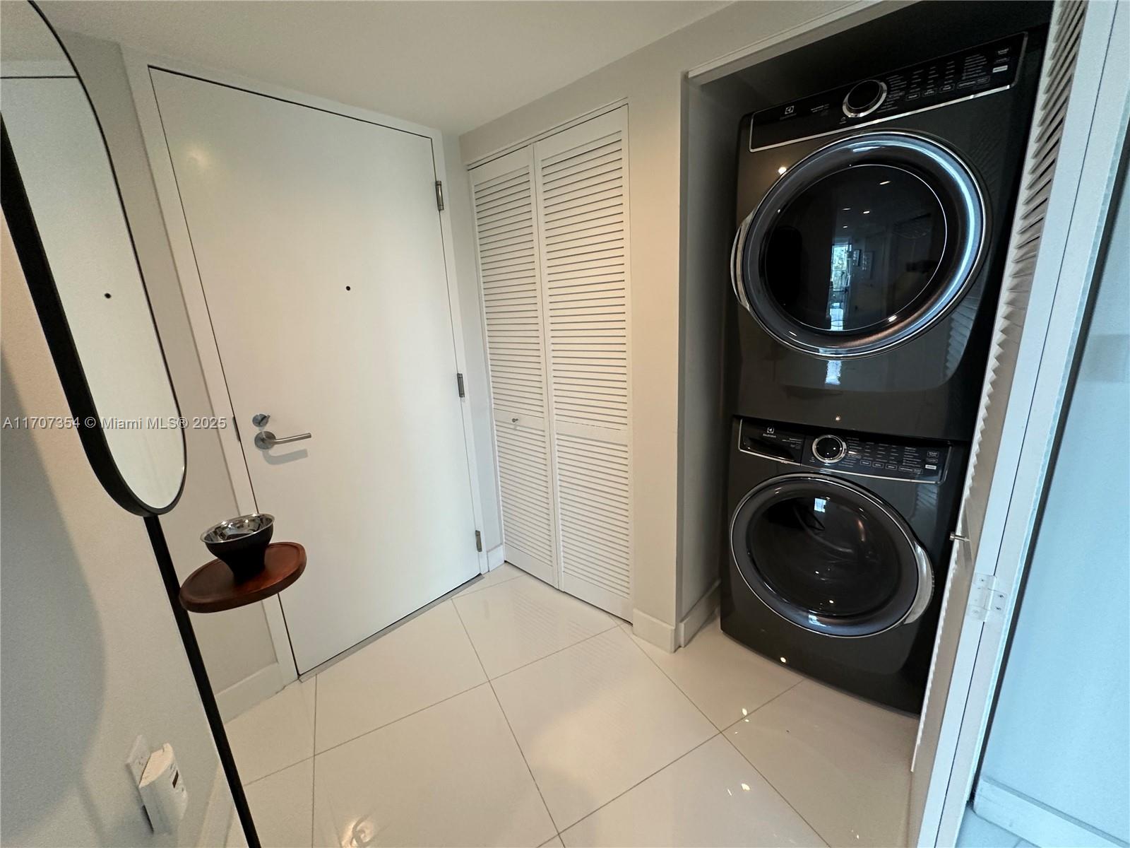 AMD PL OF 2ND OCEAN FRONT - Residential Lease