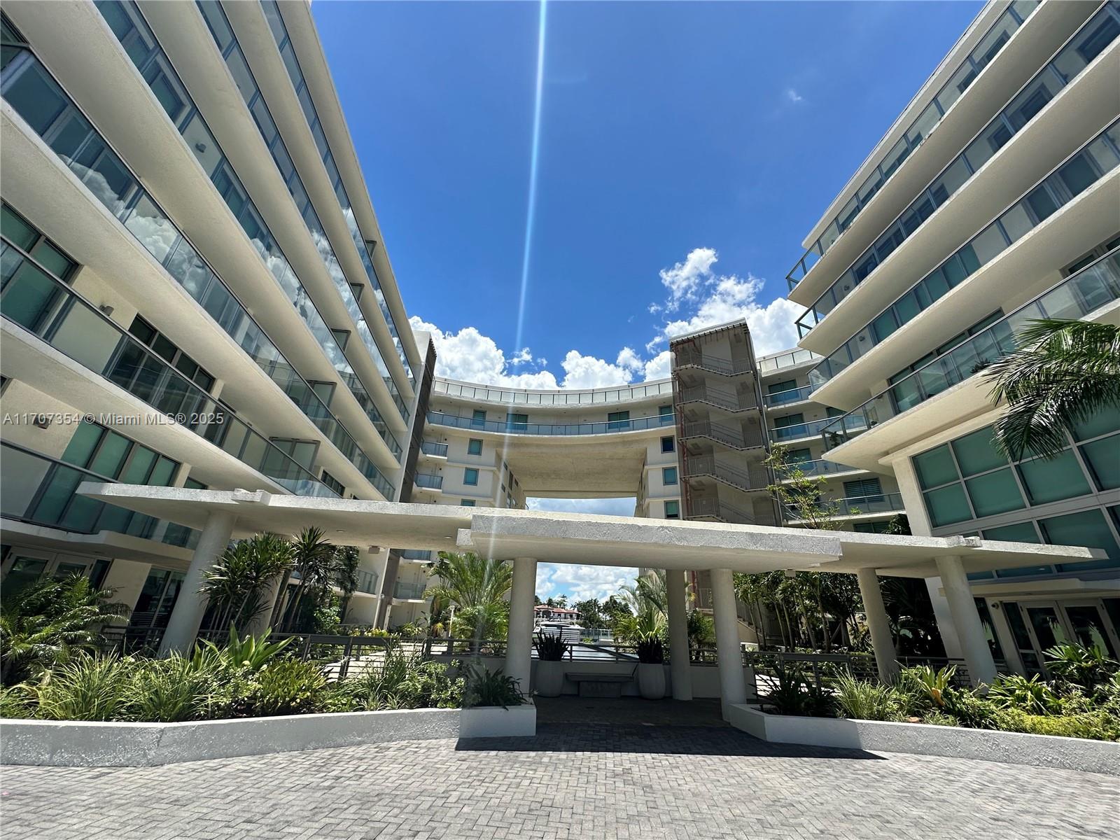 AMD PL OF 2ND OCEAN FRONT - Residential Lease