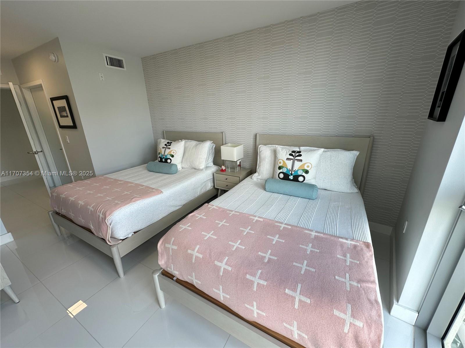 AMD PL OF 2ND OCEAN FRONT - Residential Lease