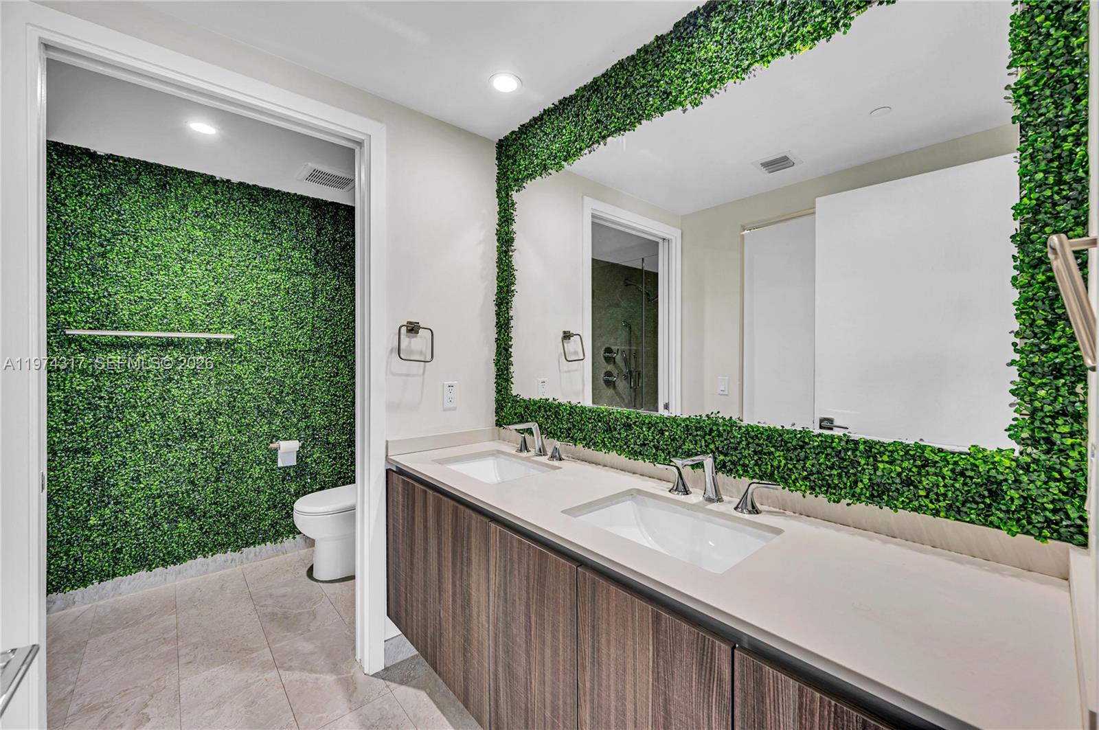 ARIA ON THE BAY CONDO - Residential Lease