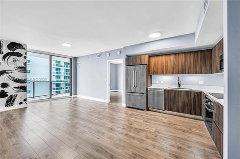 488 NE 18th St 2403 Miami FL 33132