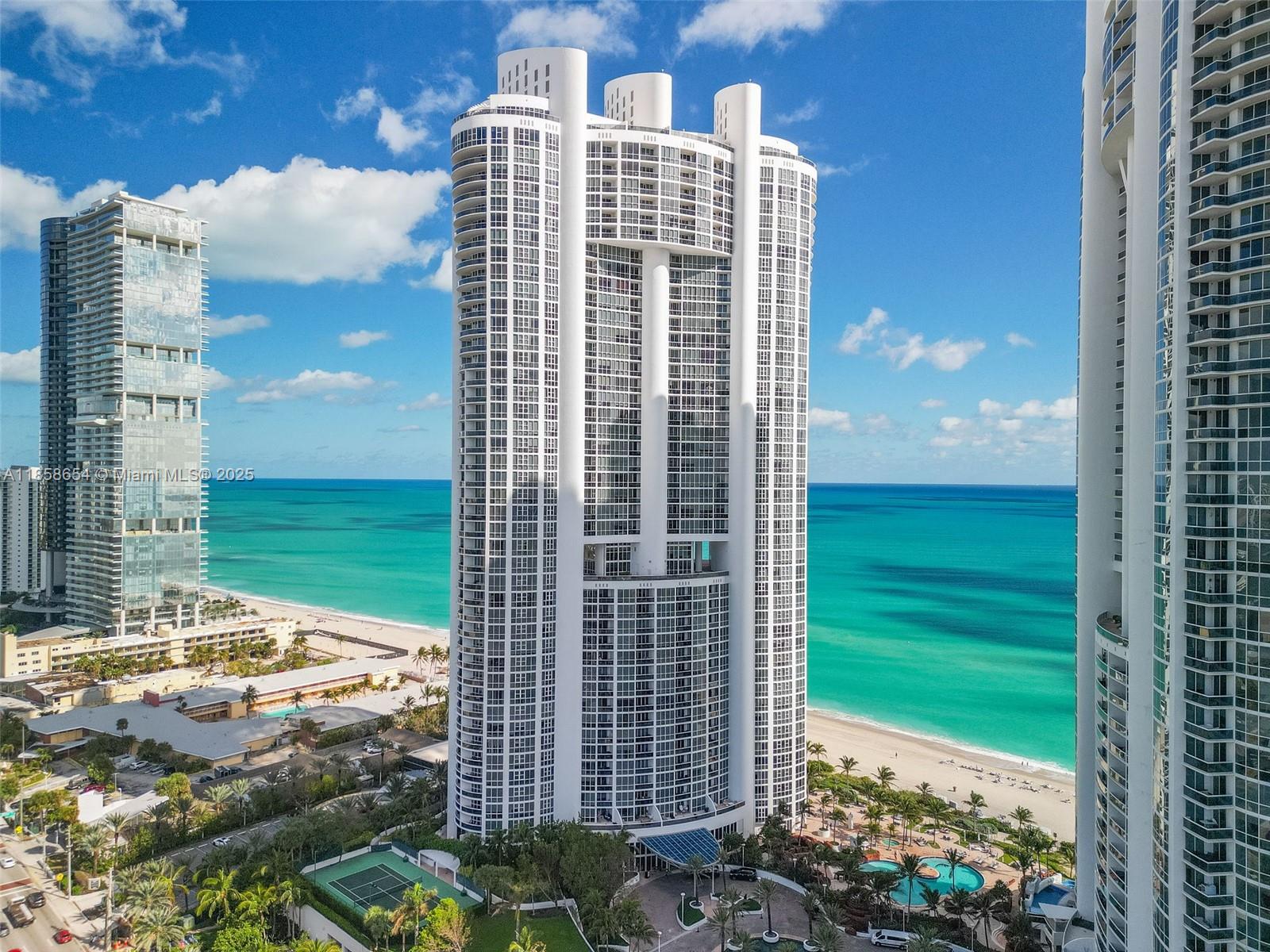 TRUMP ROYALE CONDO - Residential Lease