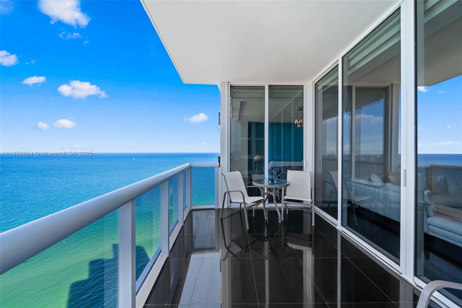 TRUMP ROYALE CONDO - Residential Lease