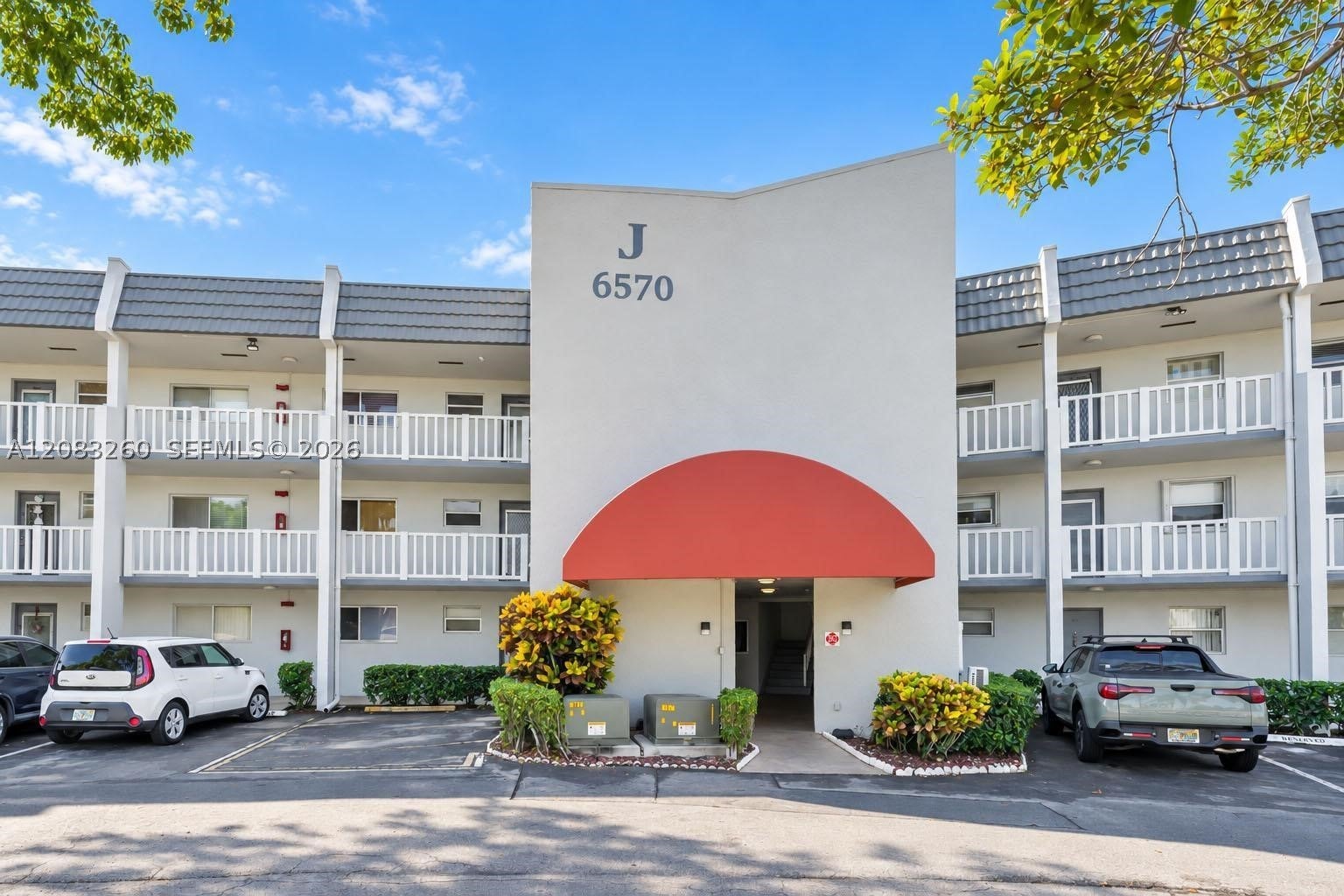6570 Royal Palm Blvd