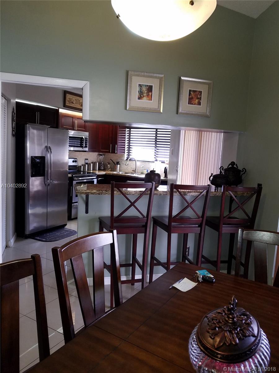 PEMBROKE LAKES SOUTH - Residential