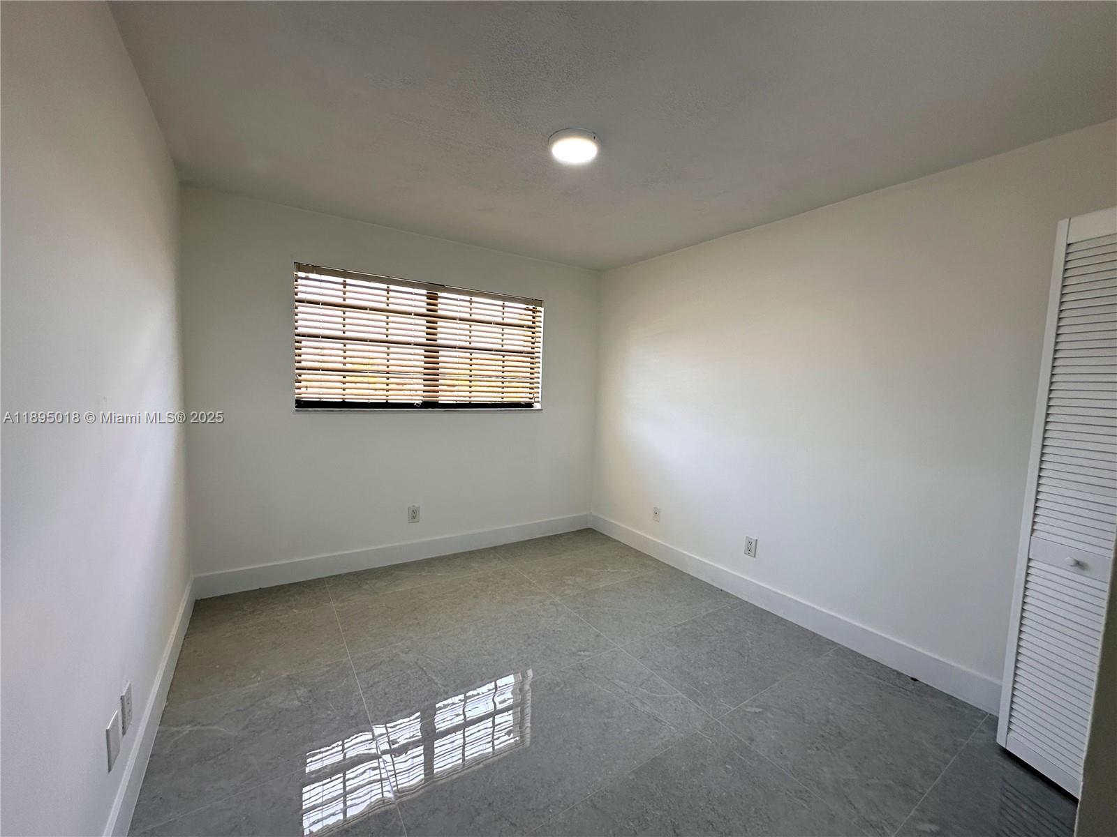 KENMORE VILLAS - Residential