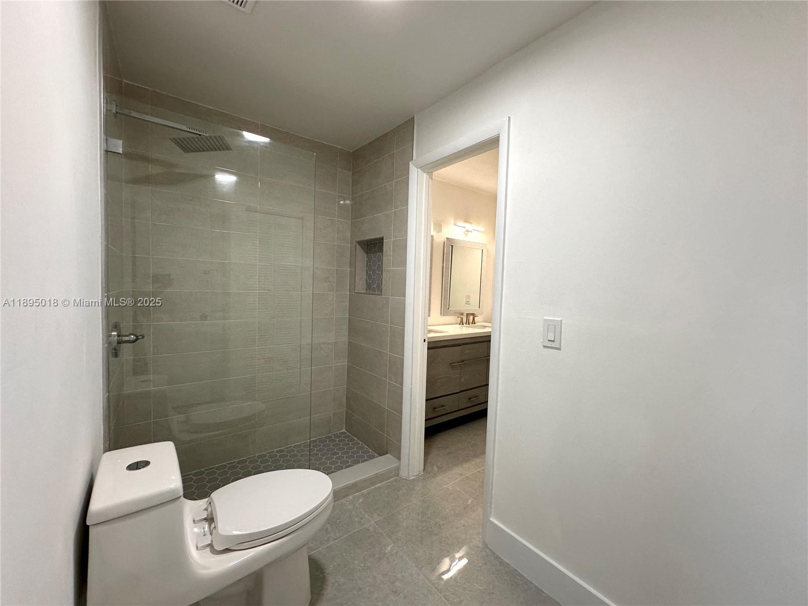 KENMORE VILLAS - Residential