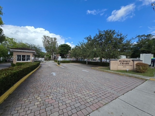 8405 NW 8th St 201