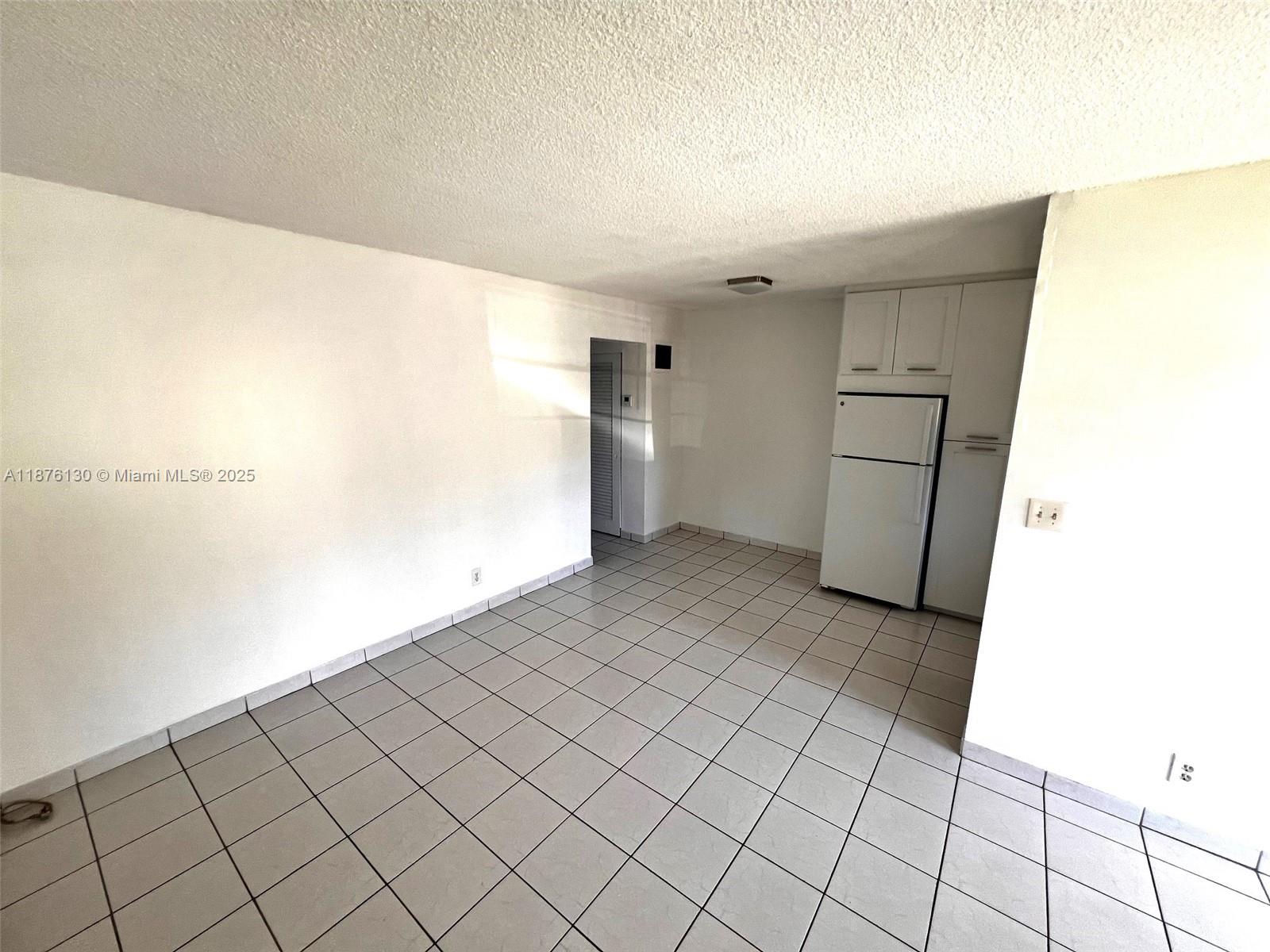 2145 Pierce St 105