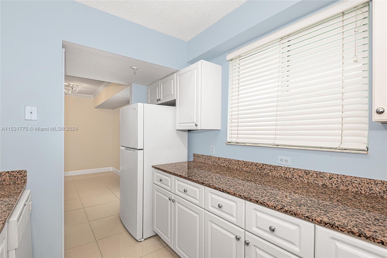 ROND POINT CONDO - Residential Lease