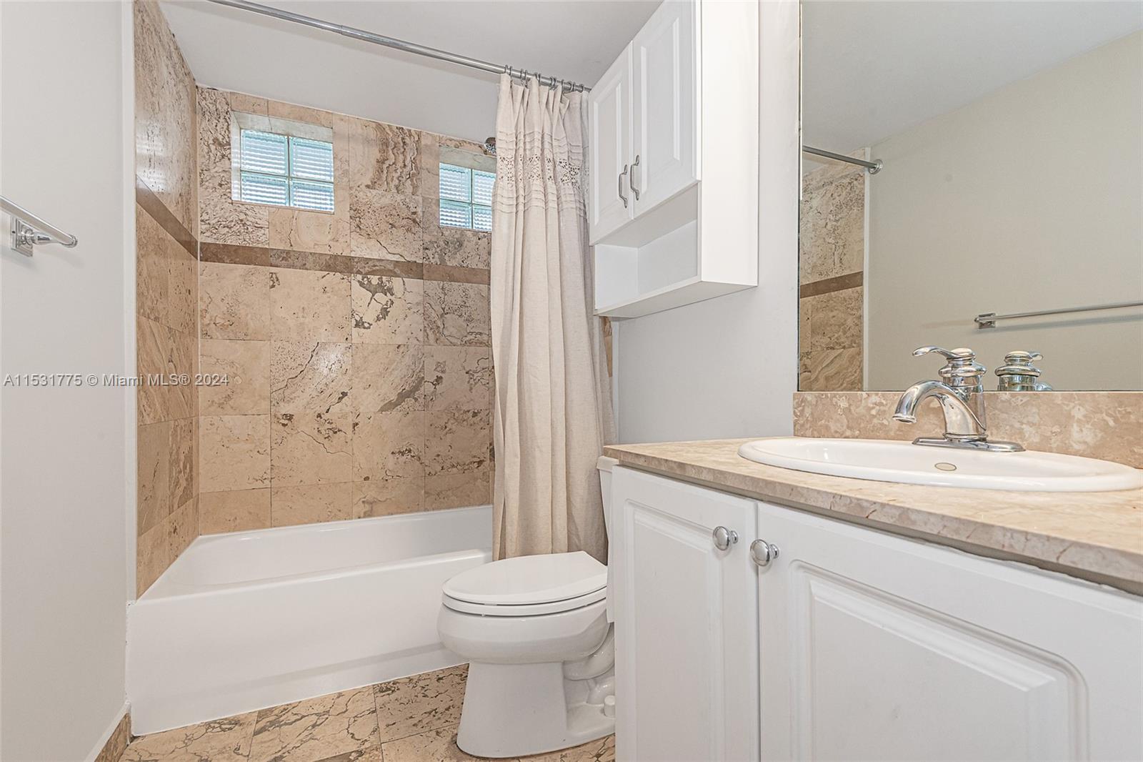 ROND POINT CONDO - Residential Lease