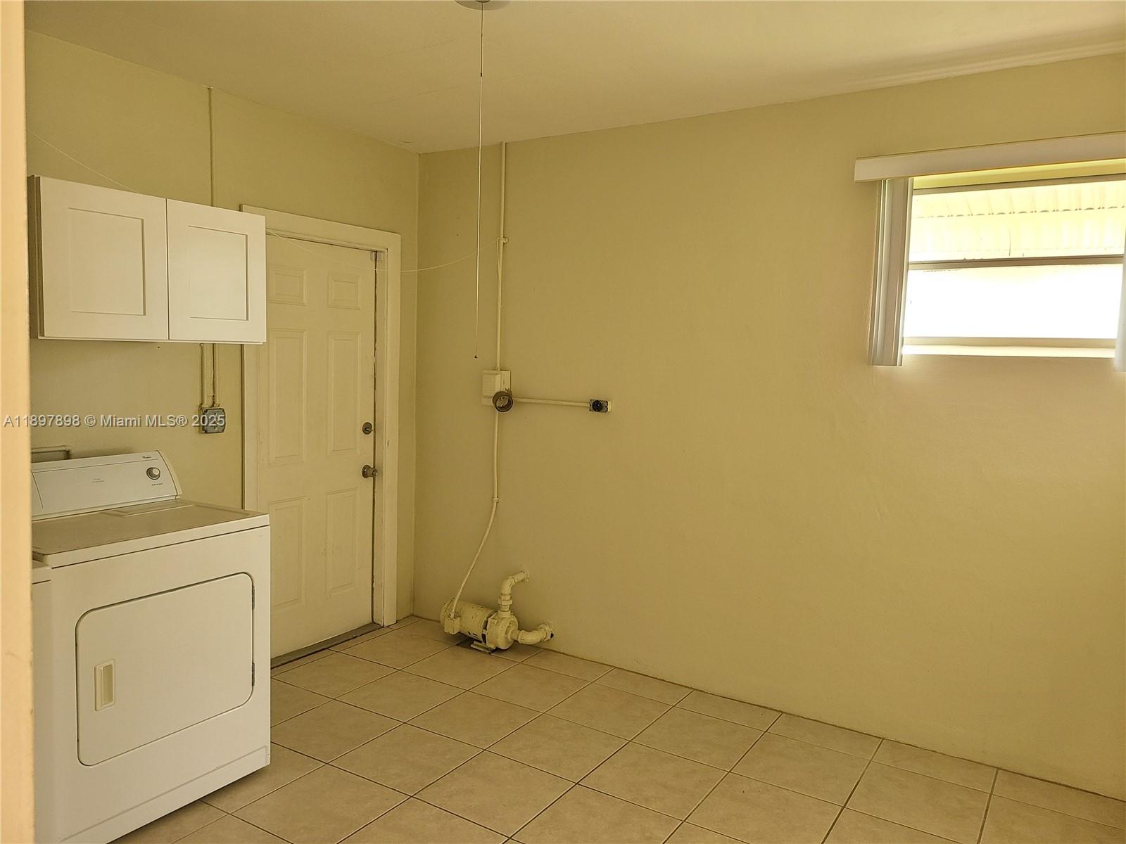 FLEETWOOD MANOR SECOND AD - Residential Lease