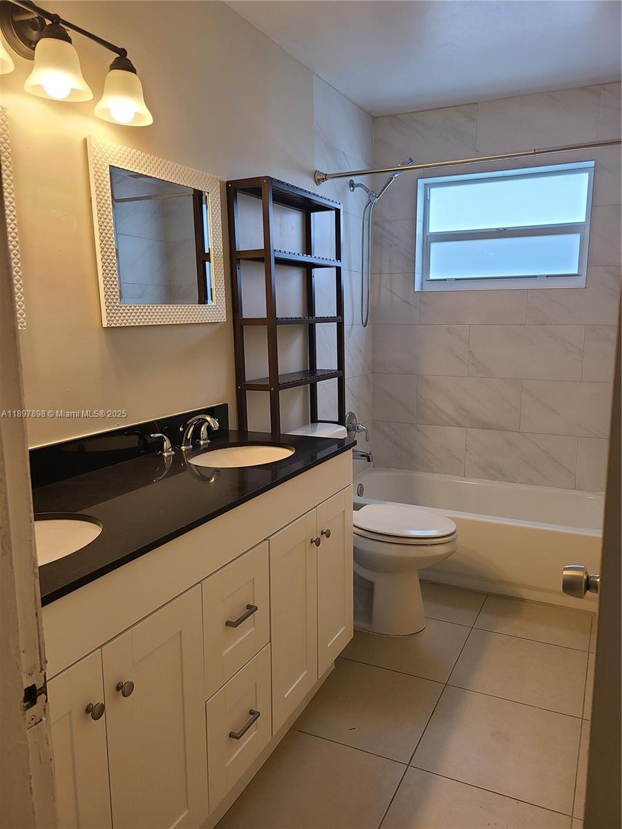 FLEETWOOD MANOR SECOND AD - Residential Lease
