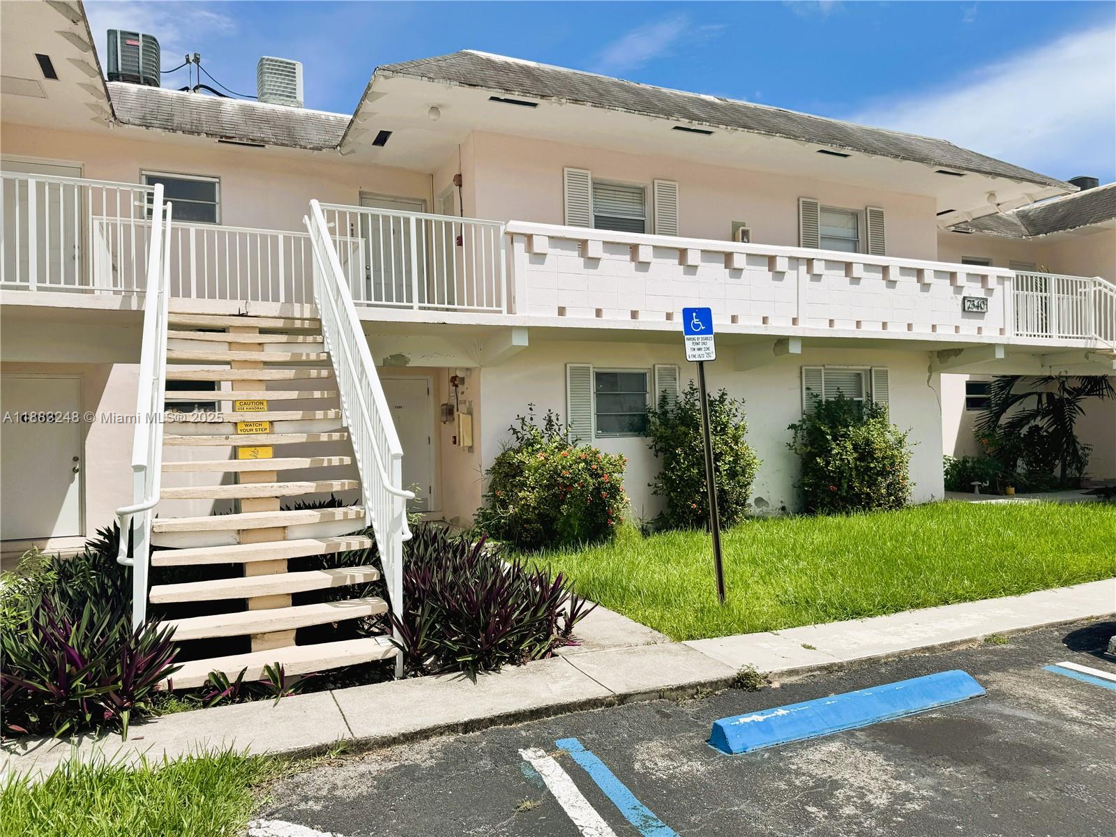 VILLAGE AT DADELAND CONDO - Residential Lease