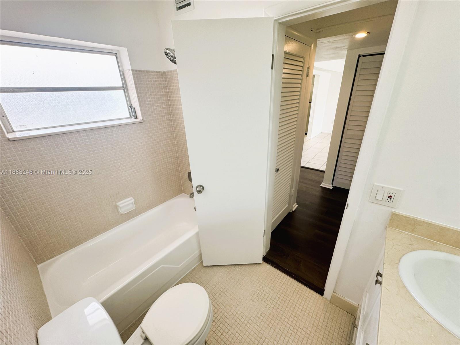 VILLAGE AT DADELAND CONDO - Residential Lease