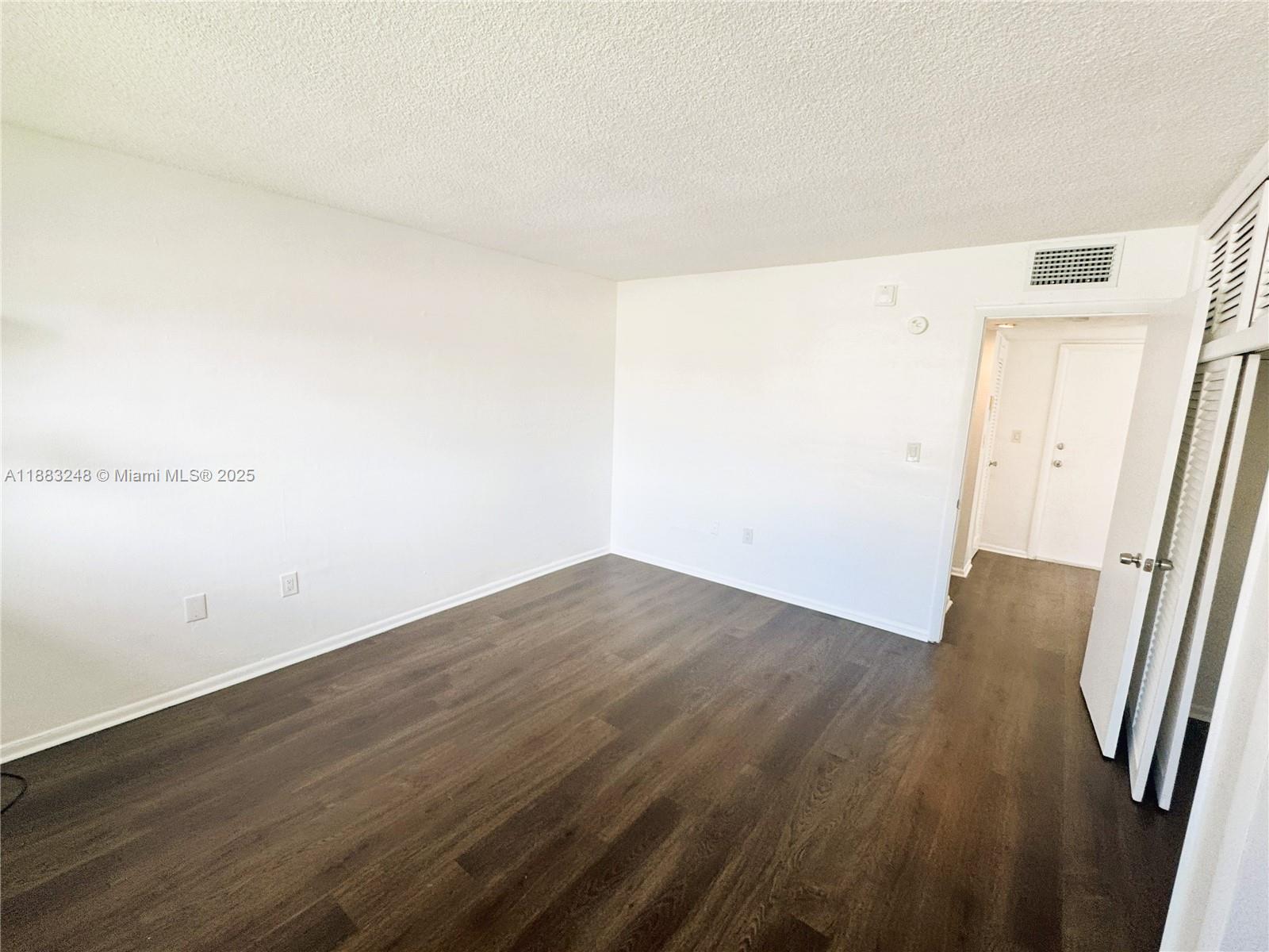 VILLAGE AT DADELAND CONDO - Residential Lease