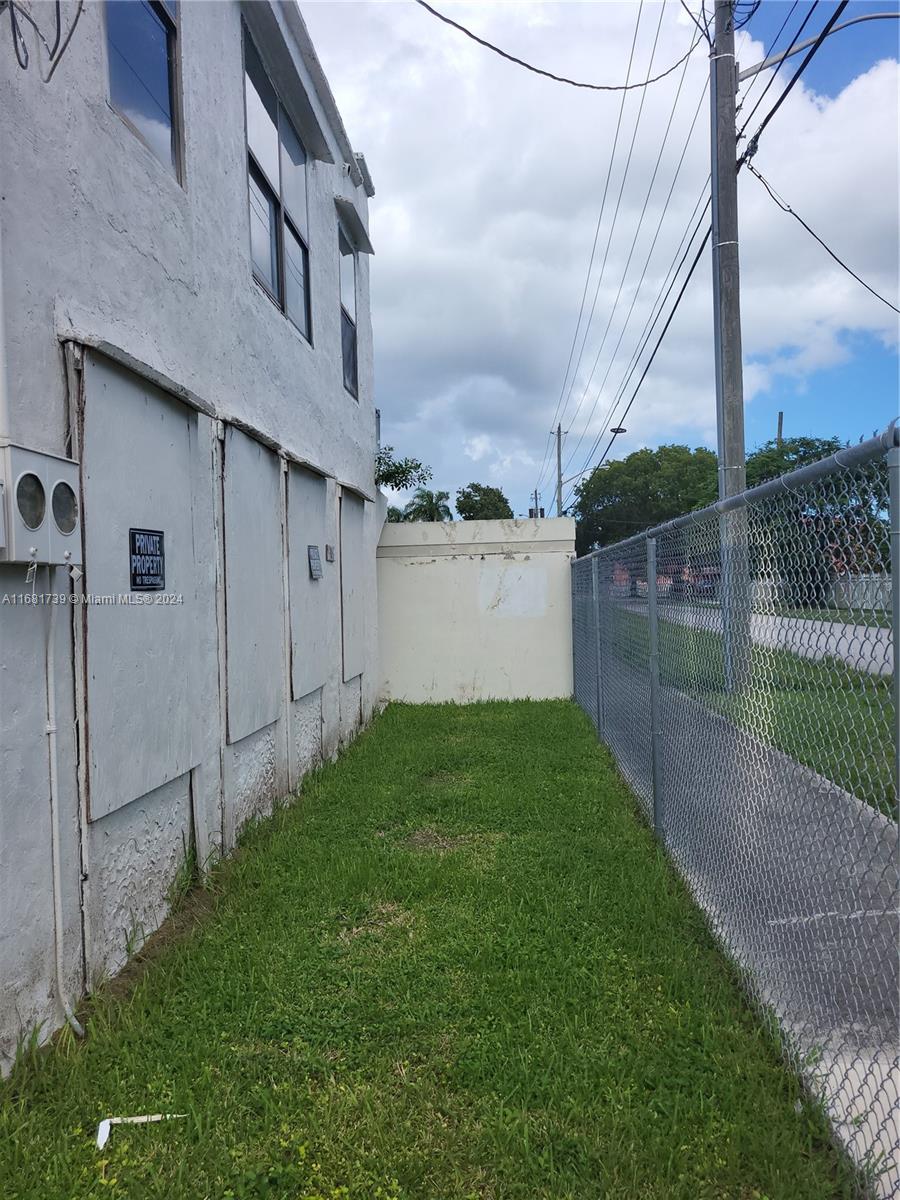 TOWN OF HOMESTEAD PROPER - Residential