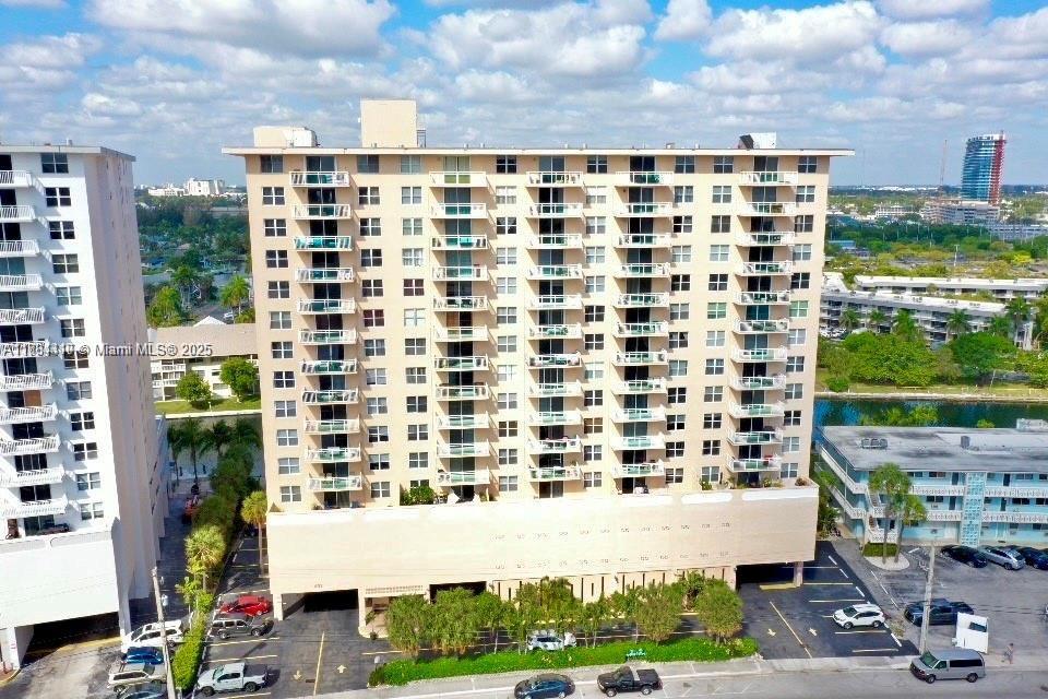 GOLDEN HORN CONDO - Residential