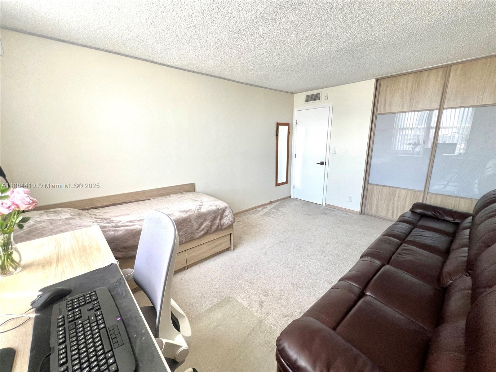 GOLDEN HORN CONDO - Residential