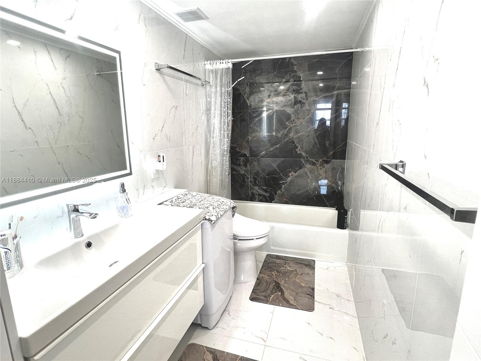 GOLDEN HORN CONDO - Residential