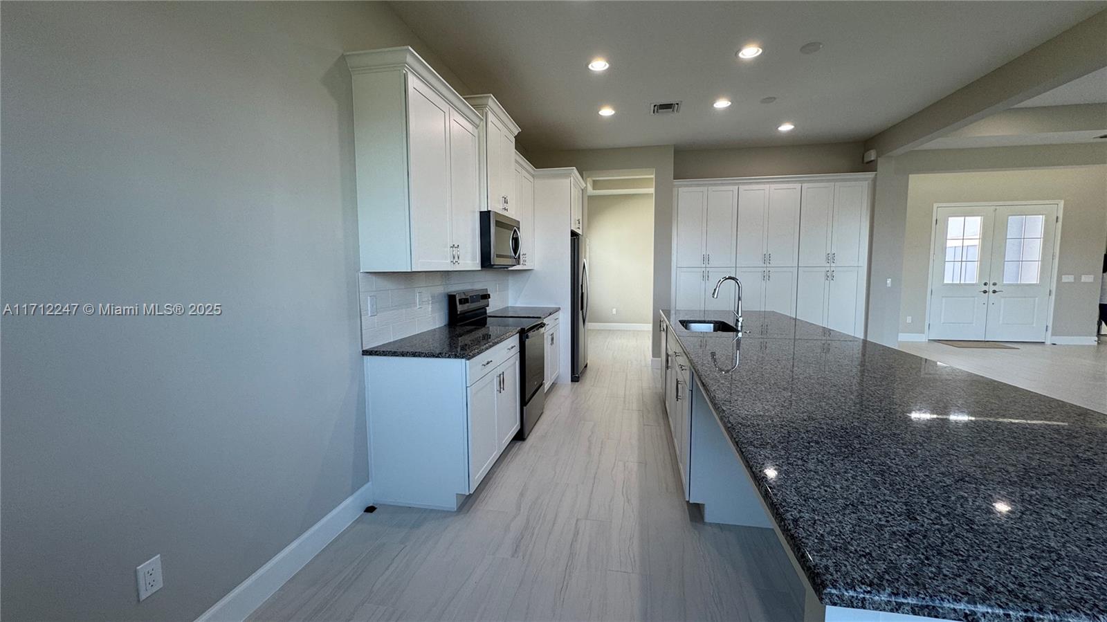 WOODLANDS OF WESTLAKE - Residential Lease