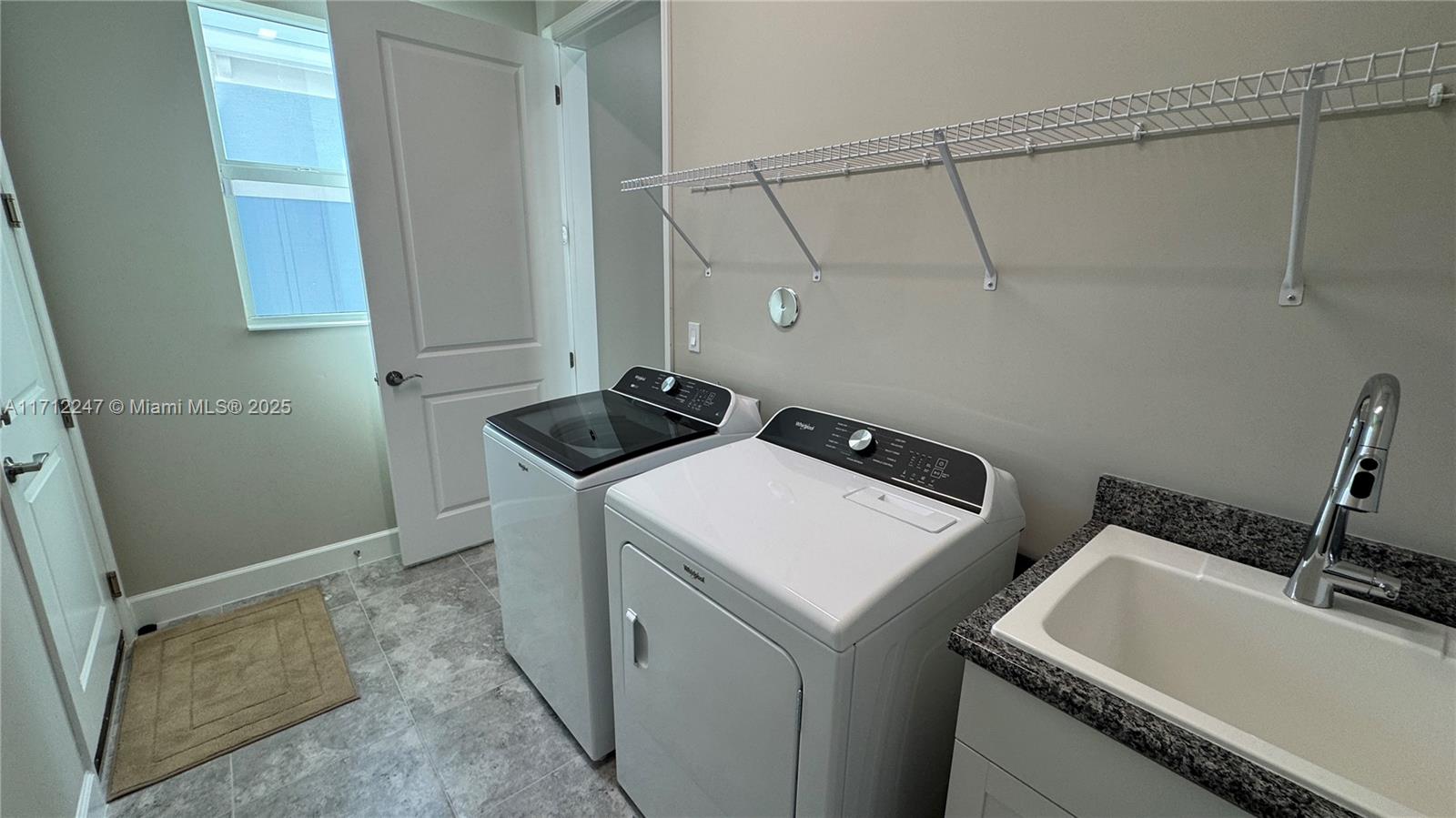 WOODLANDS OF WESTLAKE - Residential Lease