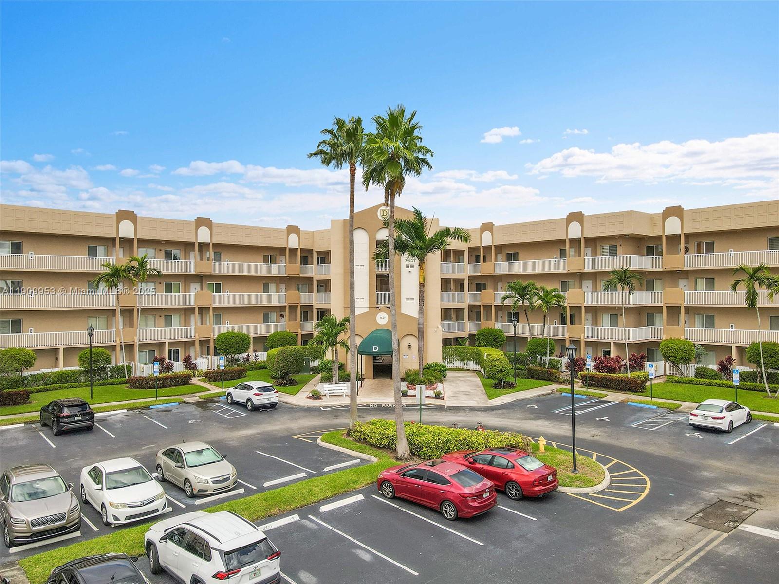 SOUTHAMPTON CONDOMINIUM - Residential