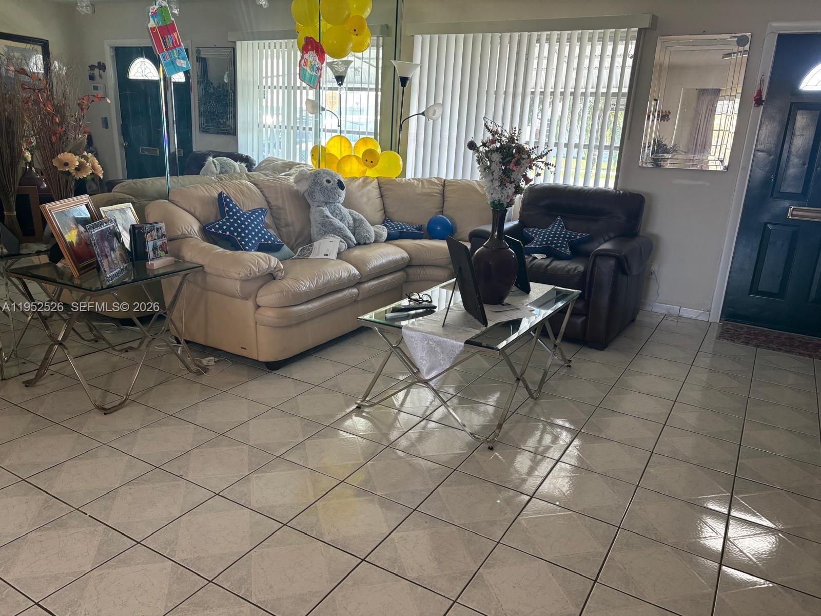 PALM BEACH LEISUREVILLE R - Residential