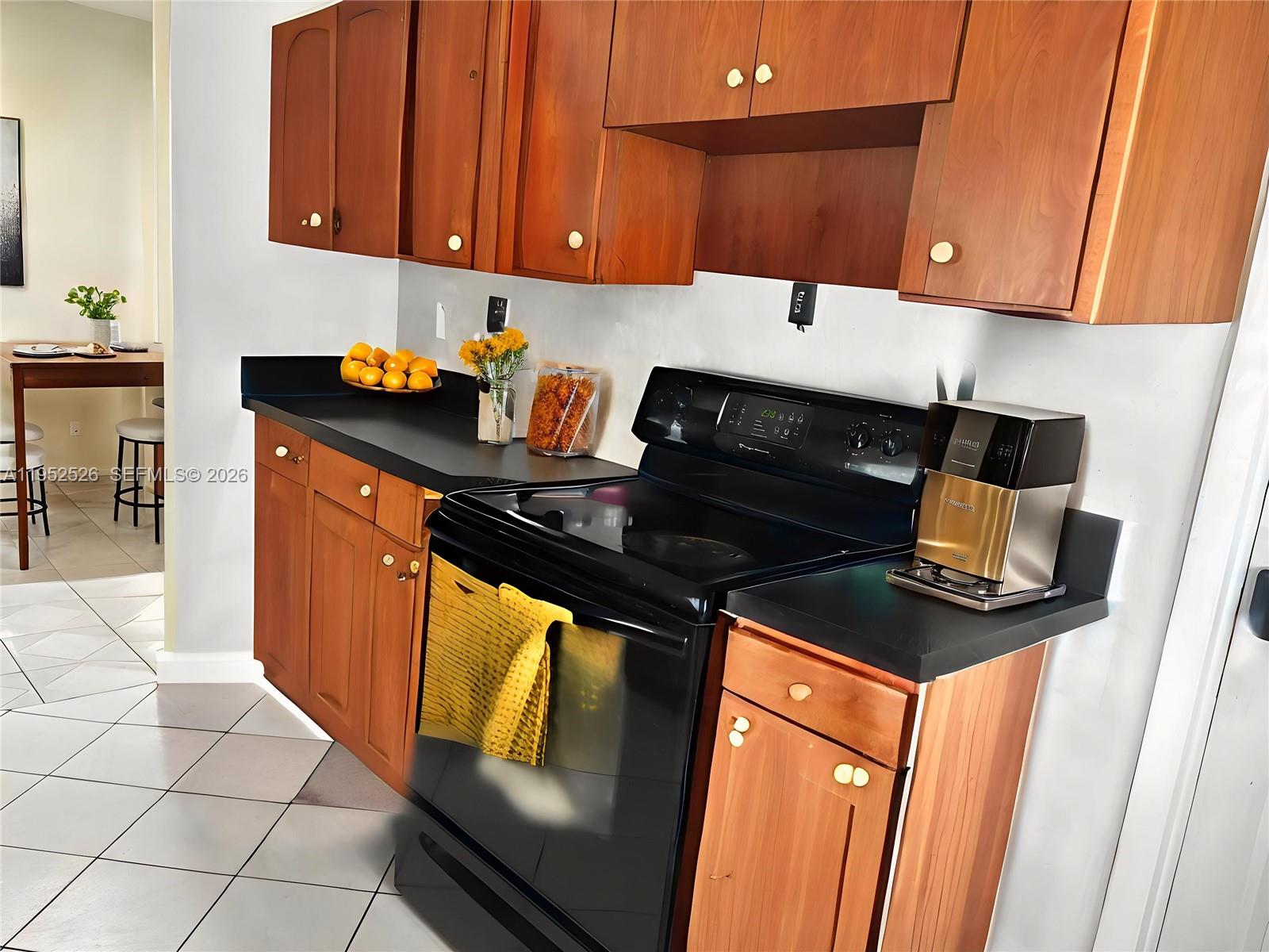 PALM BEACH LEISUREVILLE R - Residential