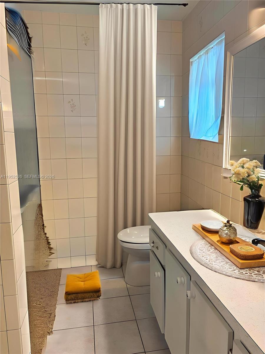 PALM BEACH LEISUREVILLE R - Residential